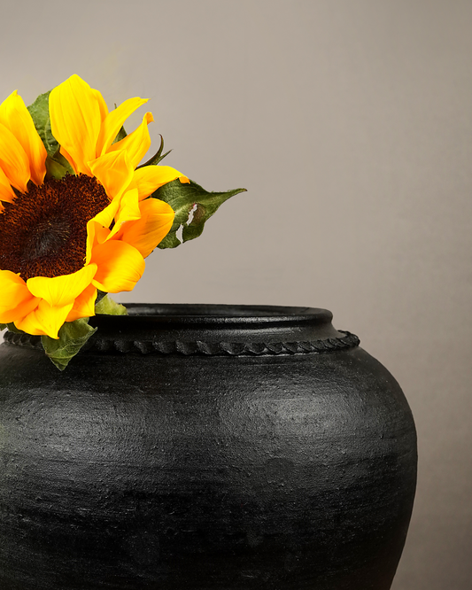 Noir Terracotta Vase