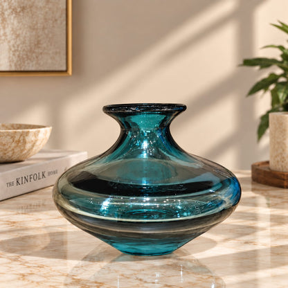 Lumière Sculptural Vase